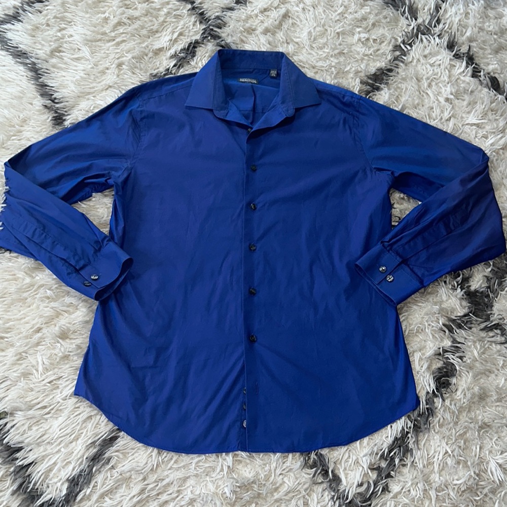 Men’s Kenneth Cole reaction dress shirt 16.5 neck, size 34-35